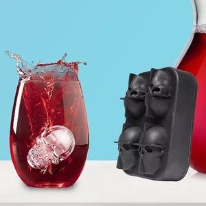 NIB Cool Heads Skull Ice Cube Tray